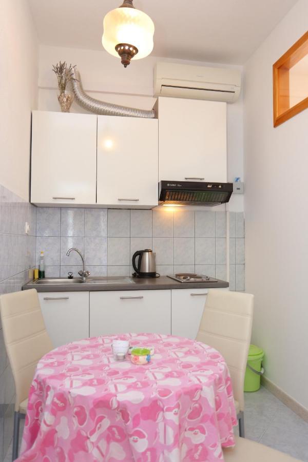 Apartments With A Parking Space Lokva Rogoznica, Omis - 17645 Extérieur photo